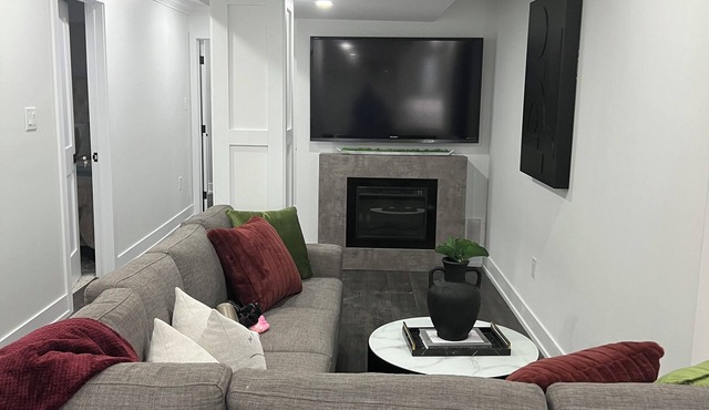 Charming 3-bedroom space in awesome Mississauga with AC, WiFi heated driveway