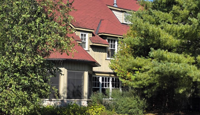 Charming 3-bedroom condo on Lake Joseph with Golf Course
