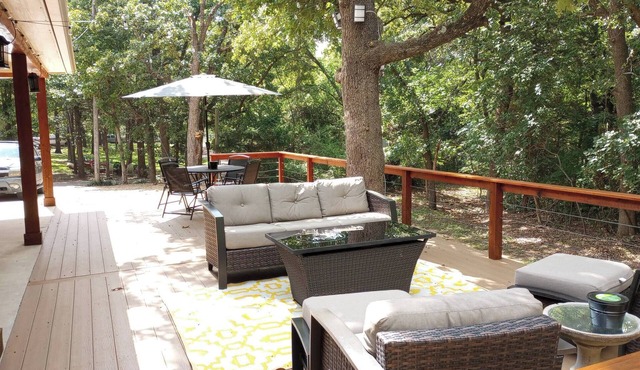 Charming 3-bedroom cabin with AC and WiFi in delightful Pottsboro