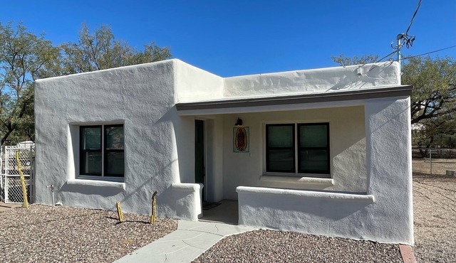 Charming 3 bedroom Casita in Downtown Tucson-Perfect for Your Getaway!