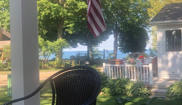 Charming 3-bedroom cottage with AC ,WiFi one house from the beach!
