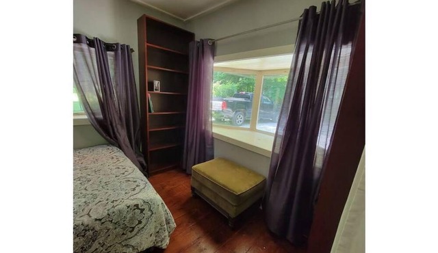 Charming 3 bedroom cottage on Niagara Escarpment