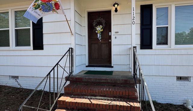 Charming 3-bedroom cottage ONE MILE to the Augusta National