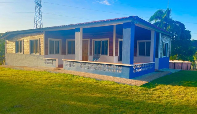 Charming 3-bedroom cabin with WiFi and AC in enchanting Rio San Juan