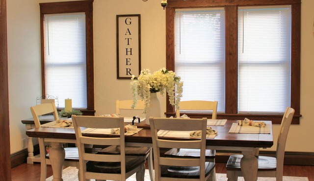 Charming 3-bedroom farmhouse in lovely Rebersburg with AC , a nice front porch