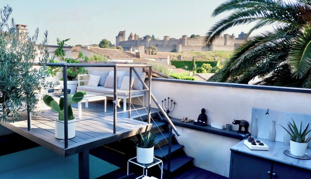 Charming 3-bedroom house with WiFi, AC in fabulous Carcassonne