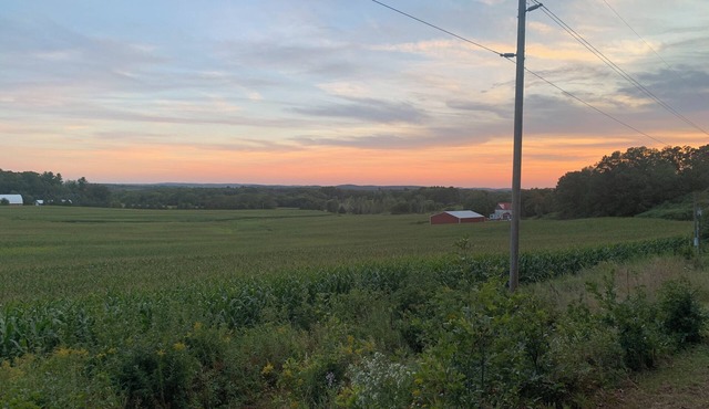 Charming 3-bedroom fully renovated house in peaceful country setting