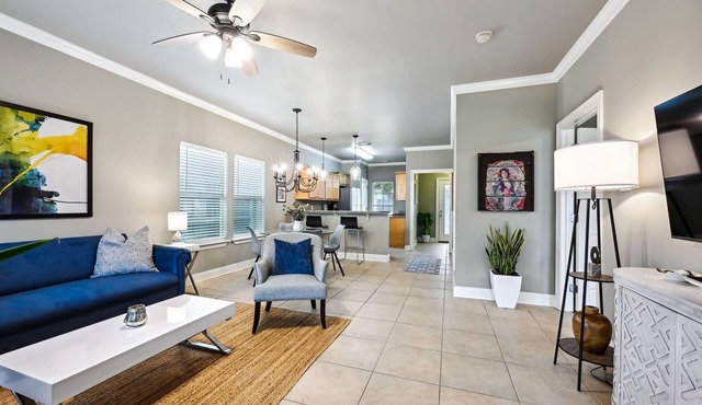 Charming 3-bedroom GATED Garden Home with POOL