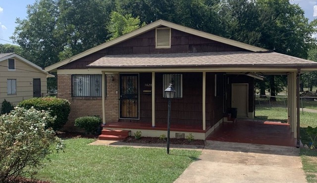 Charming 3 bedroom house with park views