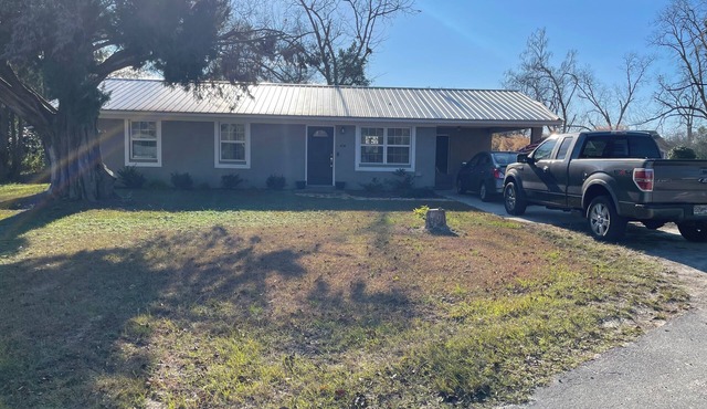 Charming 3-bedroom house with AC in delightful Blackshear