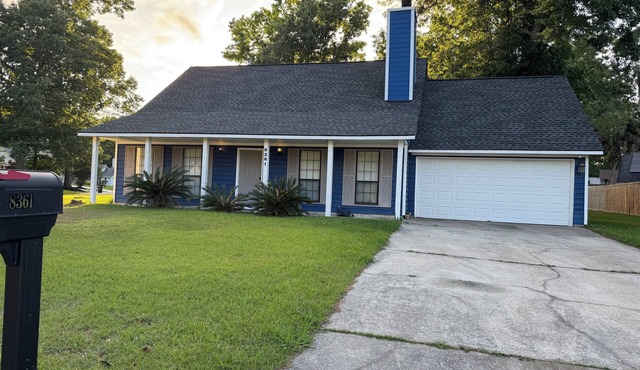 Charming 3-bedroom house with AC, WiFi in beautiful Charleston
