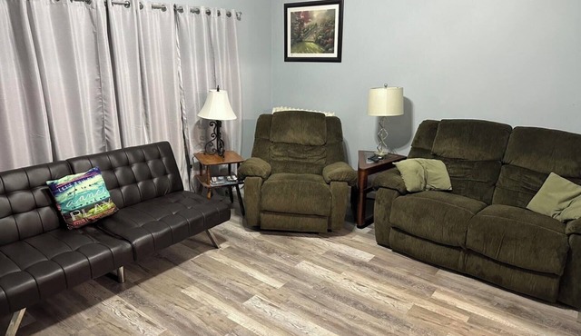 Charming 3-bedroom house with WiFi & AC in a good central location in Huntingdon