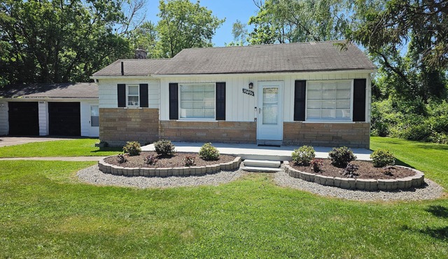 Charming 3-bedroom house with AC and WiFi in Southfield