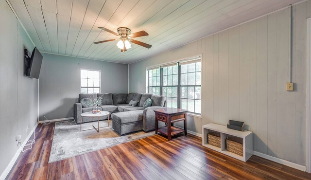 Charming 3-Bedroom Home, 9 min to FSU