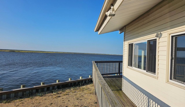 Charming 3-bedroom house in wonderful West Creek with AC