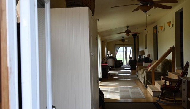 Charming 3-bedroom house with amenities in lovely Yellowtail.