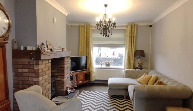 Charming 3 bedroom house with a warmth character