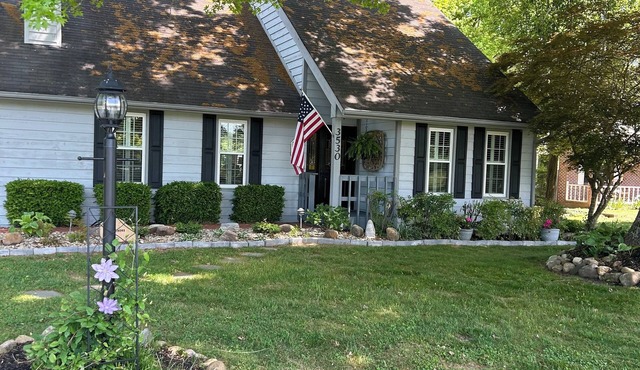 Charming 3-bedroom house on Douglas Lake close to Dandridge & Pigeon Forge!
