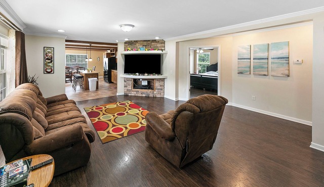 Charming 3-bedroom house with WiFi and AC in Dandridge