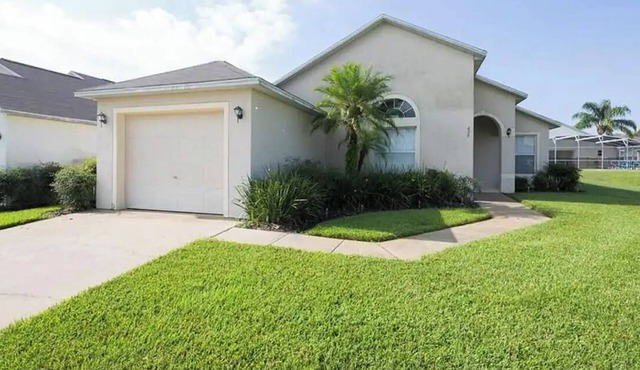 Charming 3-bedroom house with private pool in Davenport, 11 miles from Disney!