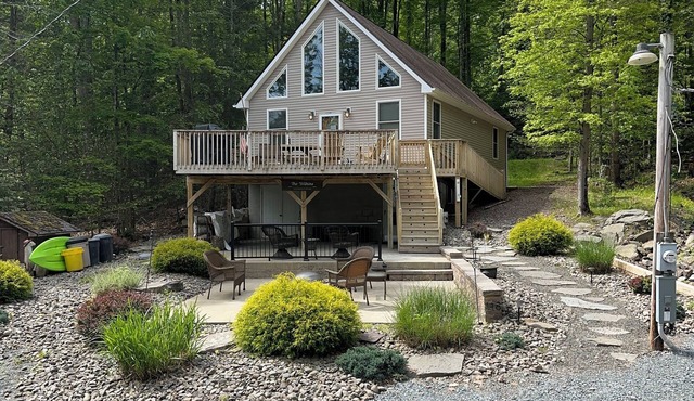 Charming 3-bedroom house with Loft & 2 Double Beds in fabulous Greentown