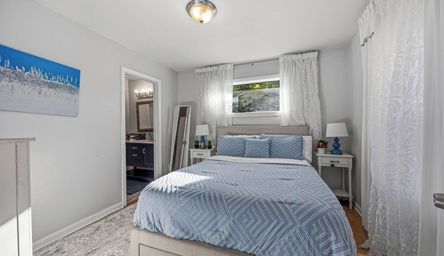 Charming 3-bedroom house in cool Hapeville neighborhood