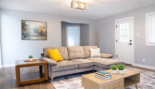 Charming 3-bedroom house in Hillsdale near the College