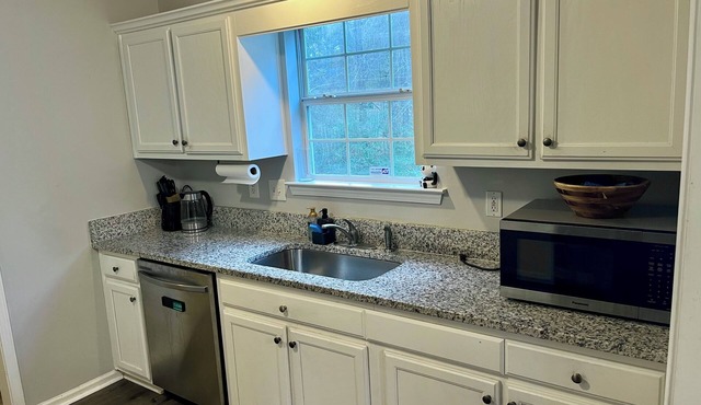 Charming 3-bedroom house in Metro Atlanta