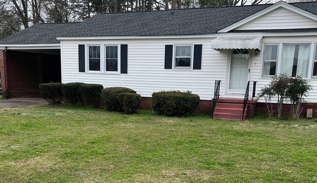 Charming 3-bedroom house for Masters in delightful McCormick, SC
