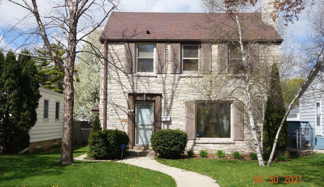 Charming 3-bedroom house in lovely Milwaukee near DT and Hospitals