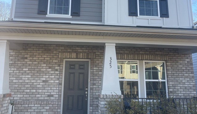 Charming 3-bedroom house within walking distance to downtown Pineville
