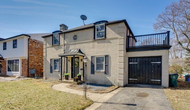Charming 3-bedroom house with AC and WiFi in Royal Oak