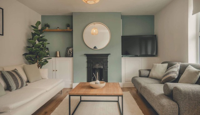 Charming 3 Bedroom Home with Garden in Banbury