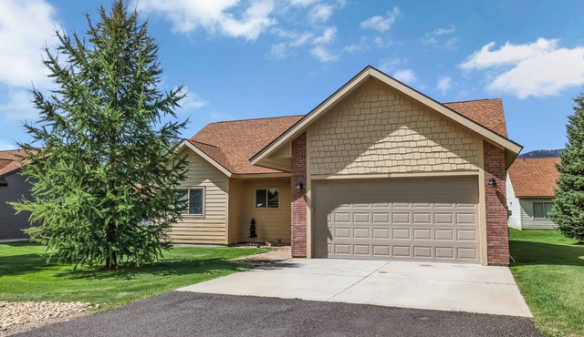 Charming 3-bedroom home, 5 min from Tamarack Resort