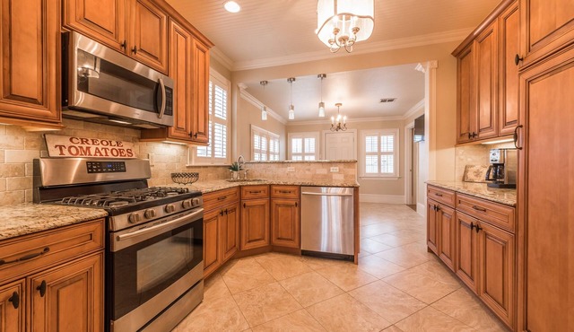 Charming 3-bedroom home: 5 miles to French Quarter