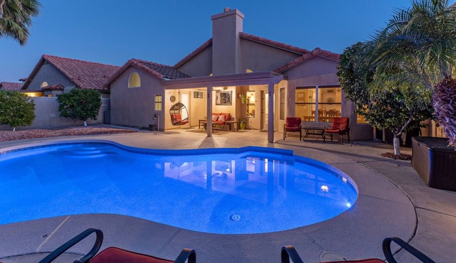 Charming 3 Bedroom Home with Heated Saline Pool Located, Ahwatukee Phoenix