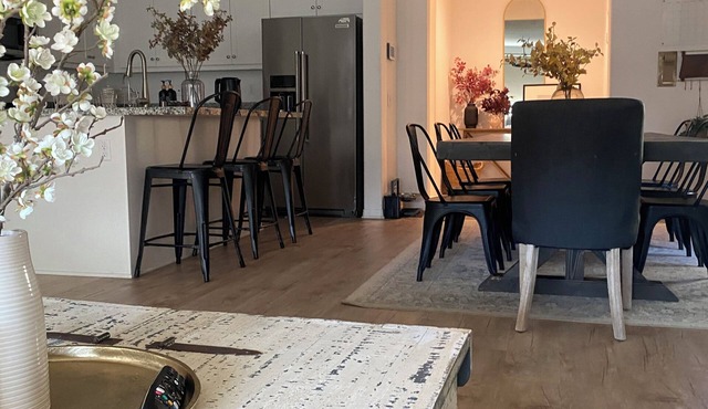 Charming 3-bedroom house with WiFi, AC in marvelous Beaumont