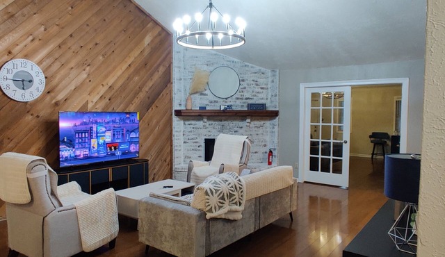 Charming 3-bedroom house in wonderful Beaumont with AC