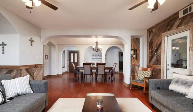 Charming 3-bedroom house in adorable Bulverde with WiFi, AC