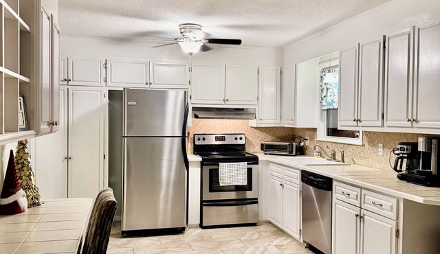 Charming 3-bedroom house in Rosewood close to USC/Ft.Jackson