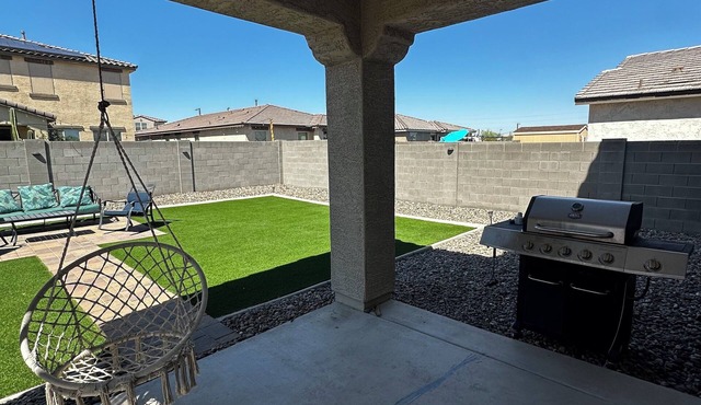 Charming 3-bedroom house in peaceful Goodyear