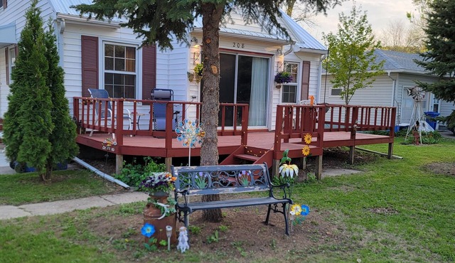 Charming 3-bedroom house with AC, WiFi in pleasant Hardwick