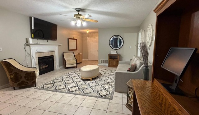 Charming 3-Bedroom House in Quaint Hernando