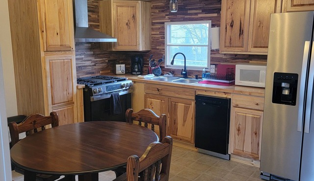 Charming 3-bedroom house with WiFi, AC in amazing Hornbeak