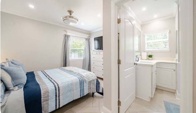 Charming 3-bedroom house with WiFi, AC in enjoyable Lakeland