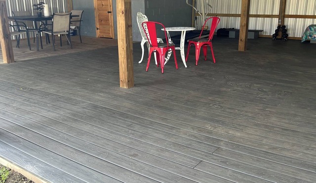 Charming 3-bedroom house with AC, WiFi, Outdoor Decking in adorable New Bern