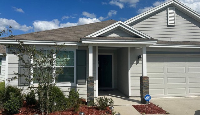 Charming 3-bedroom house with WiFi and AC in Newberry