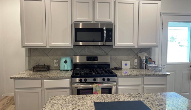 Charming 3-bedroom house with AC and WiFi in awesome Richmond