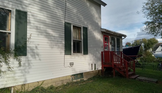 Charming 3-bedroom house in wonderful Rockland with WiFi