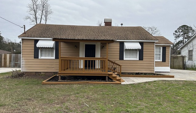 Charming 3-bedroom house in delightful Savannah, GA.